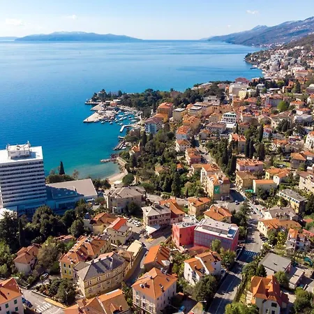 Apartment Abau Apartment- 50m To The Sea *