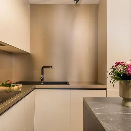 Abau Apartment- 50m To The Sea Apartment *