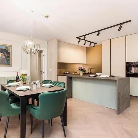 Apartment Abau Apartment- 50m To The Sea *